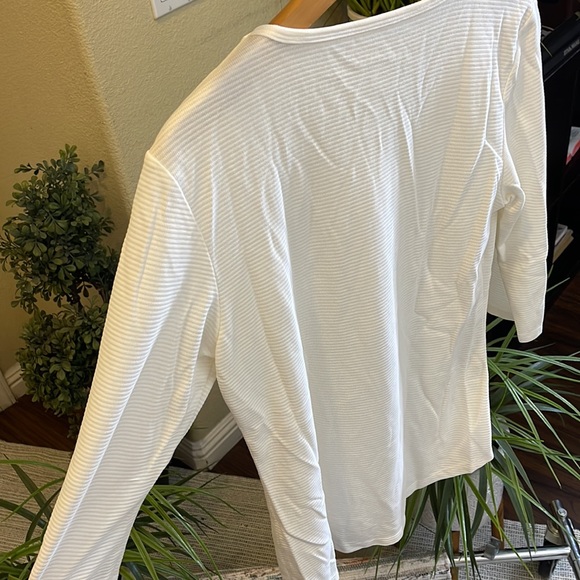 SegMents Women's 3/4 Sleeve V-Neck Shirt Size Small - Picture 7 of 7